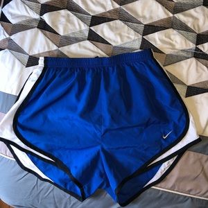Nike women’s running shorts